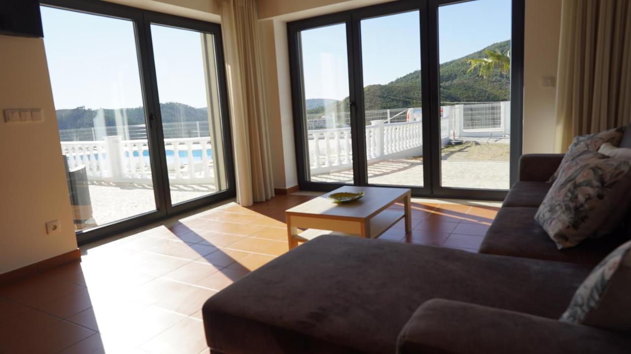 Lago Azul Villas Ferreira do Zezere Ngoại thất bức ảnh