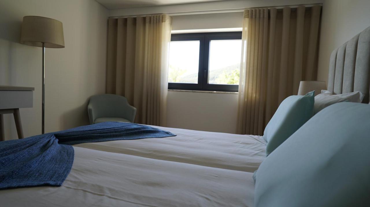 Lago Azul Villas Ferreira do Zezere Ngoại thất bức ảnh