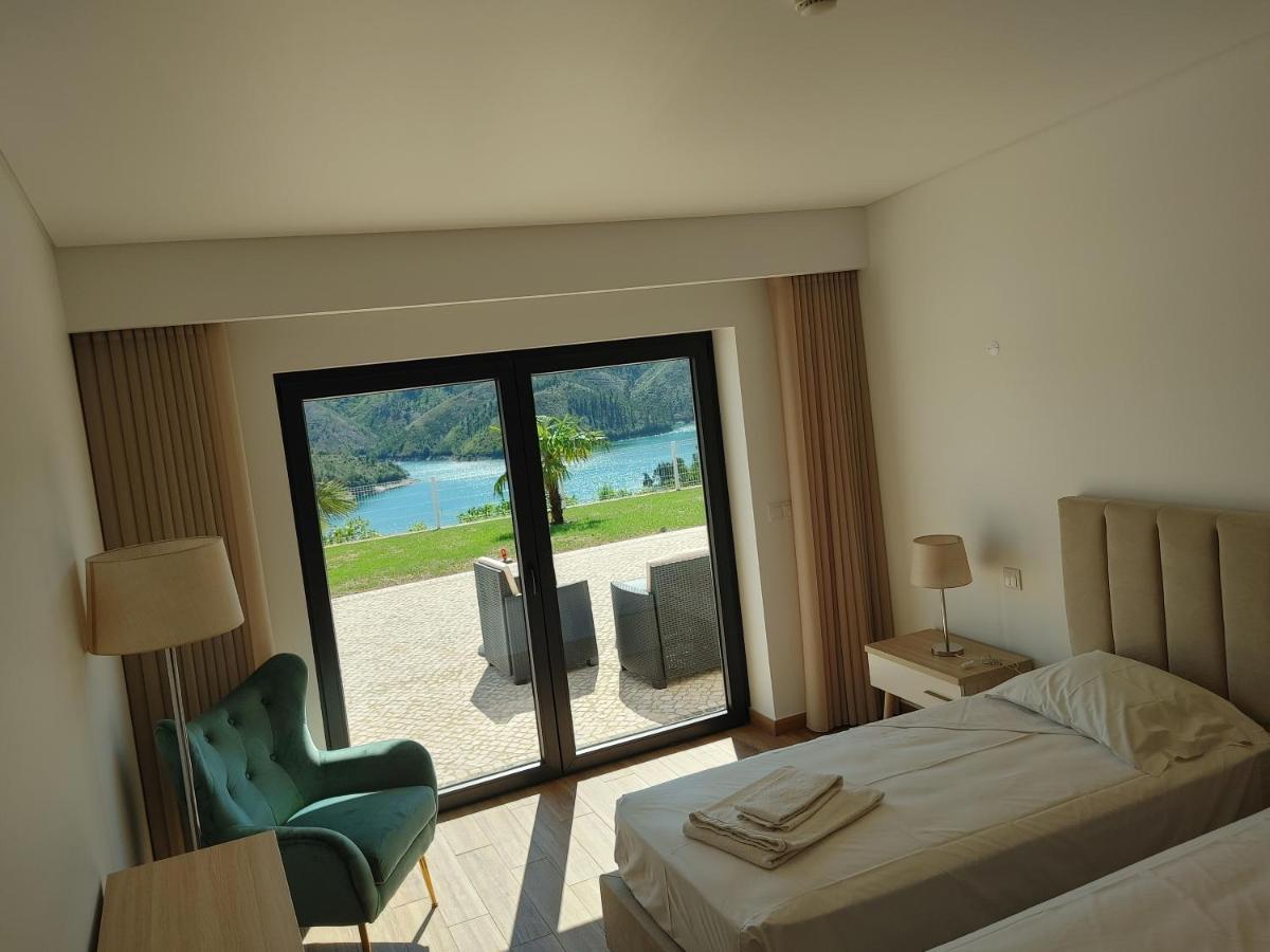 Lago Azul Villas Ferreira do Zezere Ngoại thất bức ảnh