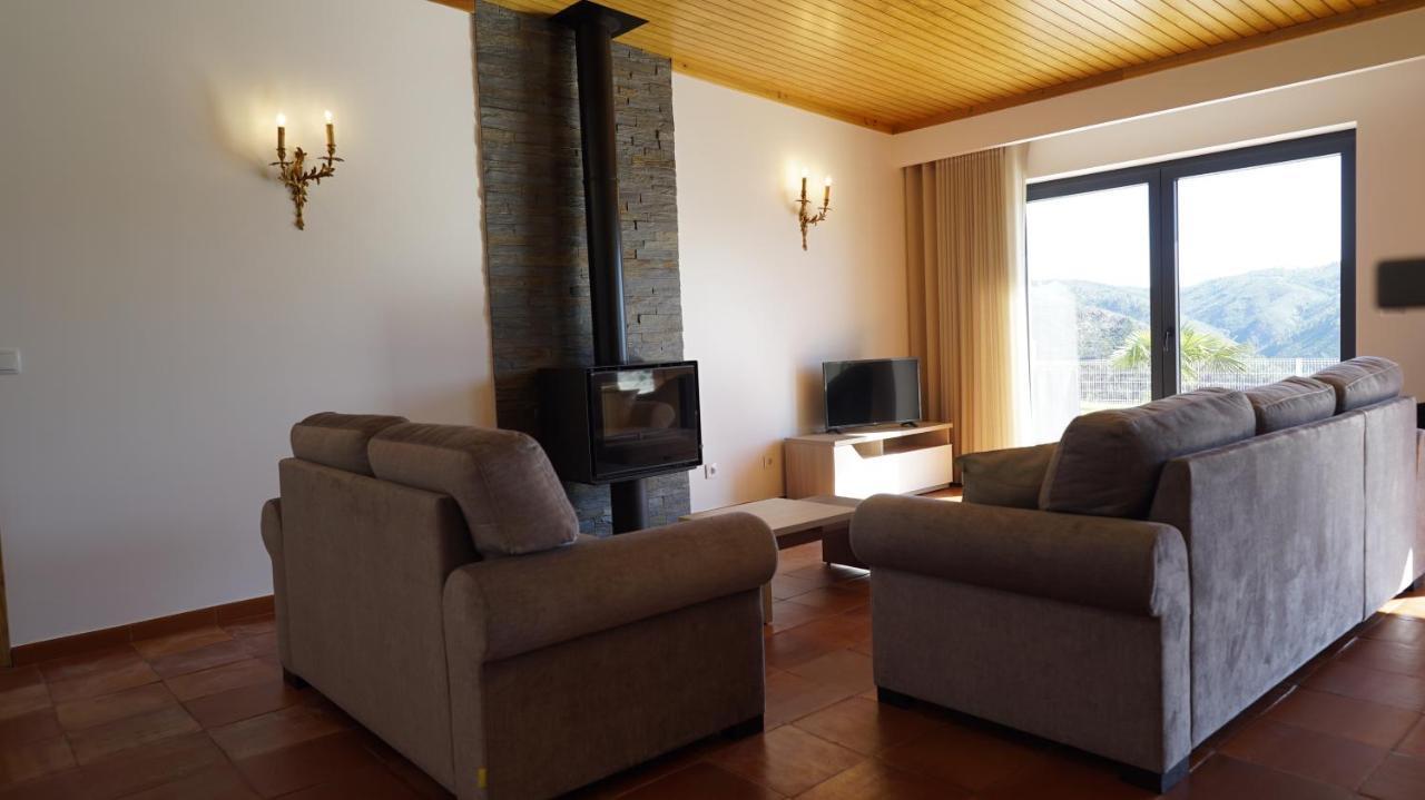 Lago Azul Villas Ferreira do Zezere Ngoại thất bức ảnh