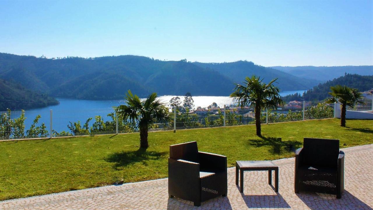Lago Azul Villas Ferreira do Zezere Ngoại thất bức ảnh