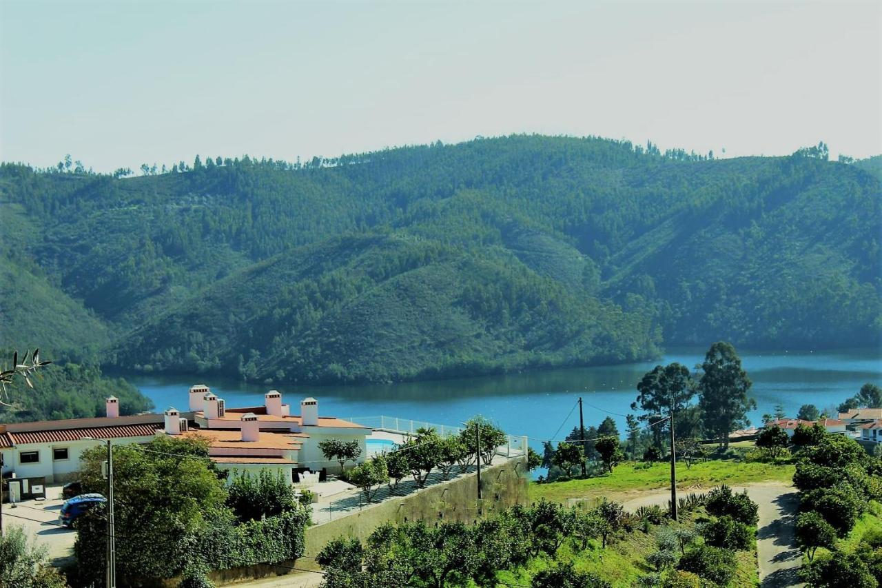 Lago Azul Villas Ferreira do Zezere Ngoại thất bức ảnh